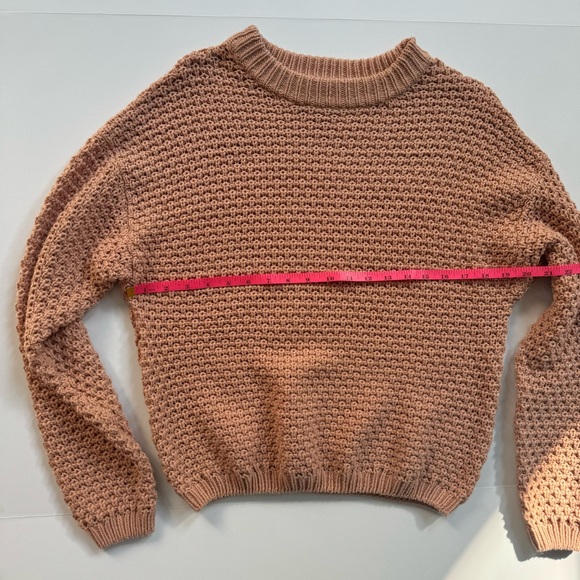 Universal Thread Blush Peach Sweater Small - Picture 5 of 6